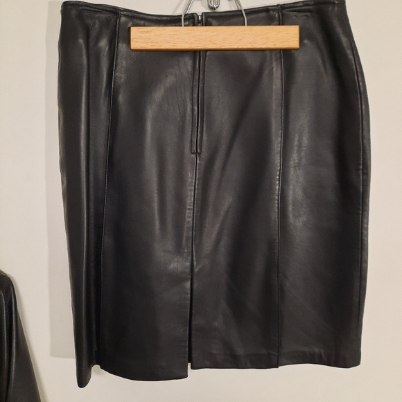 3 Piece Leather Outfit - Picture 10 of 15